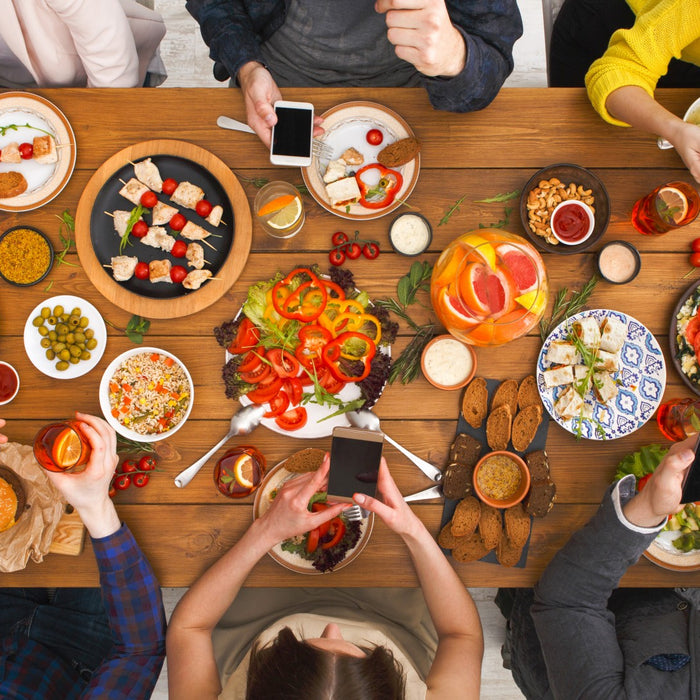 15 Signs You Have a Bad Relationship With Food