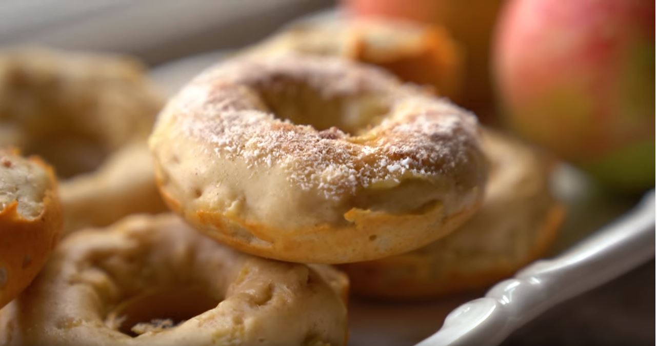 Apple Pie PROTEIN Donuts!