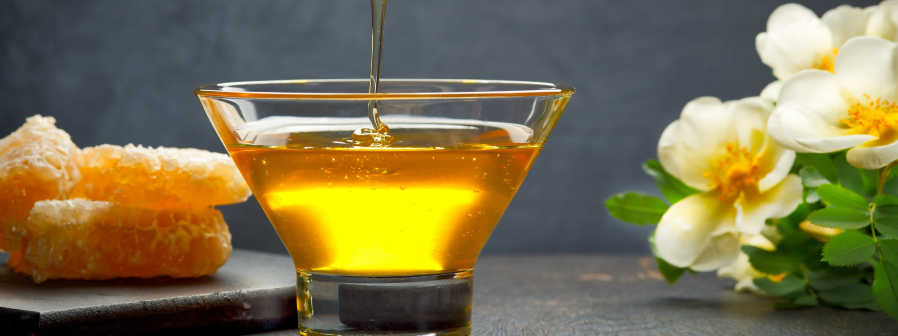 Top 5 Health Benefits Of Local Honey - Allergies, Wounds & More